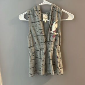 Adorable zip up with hood. No sleeves.